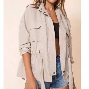 Light zip up jacket (REVOLVE)